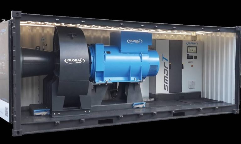 Bir konteynerde tam donanımlı elektrik santrali