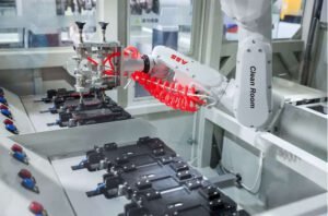 ABB’nin IRB 1300 robotu, artık zorlu ve temiz oda uygulamaları için yeni koruma sınıfıyla geliştirildi