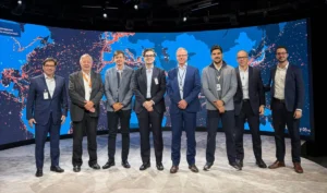Wärtsilä Energy ve Origem Energia yöneticileri bir arada